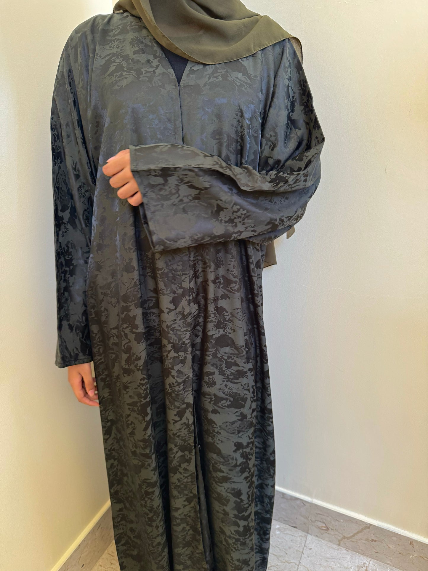 Olive Pattern Jacquard Abaya